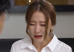 [여왕의 꽃 리뷰] "아빠 대신 사과하고 싶다" 고우리, 송옥숙에 눈물로 사죄