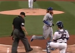 다저스의 3점포의 주인공은? '터너 타임'이 해냈다!