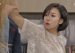 [여왕의 꽃 리뷰] "이형철-이성경 관계 밝히겠다!" 윤박, 장영남에 경고!