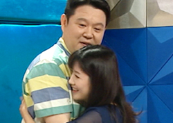 <라디오스타> "얌전한 그녀? NO!" 장소연, 김구라 '덥석 포옹' 전말은?