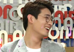 <라디오스타> 윤박, 애교 넘치는 4차원 진행! '점점 빠져들어~♪'