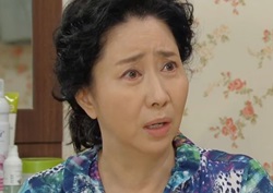 [여왕의 꽃 리뷰] 송옥숙, 이성경-윤박 사이 격렬히 반대 "제발 헤어져"