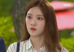 [여왕의 꽃 리뷰] "우리가 한 건 사랑 아닌 환상" 이성경, 윤박 애써 외면!