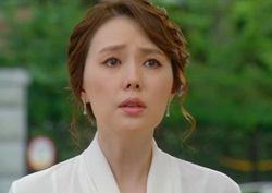 [여자를 울려 리뷰] 하희라, 자신을 기억 못하는 강진한 바라보며 '쓸쓸함'