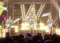 [1분 타임머신] '원더걸스' 네 글자에 담긴 국민 걸그룹의 진화