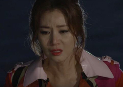 [여왕의 꽃 리뷰] 김성령, “결국 엄마 팔자 닮았다”… 자살 시도 순간 태동 느끼고 ‘오열’