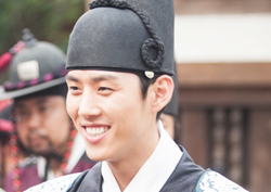 <화정> 백성현, 이것이 기품있는 '왕자님'의 미소?