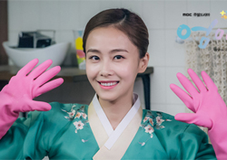 [포토] <엄마> 홍수현, 화사한 한복입고 '새색시 3종 세트'