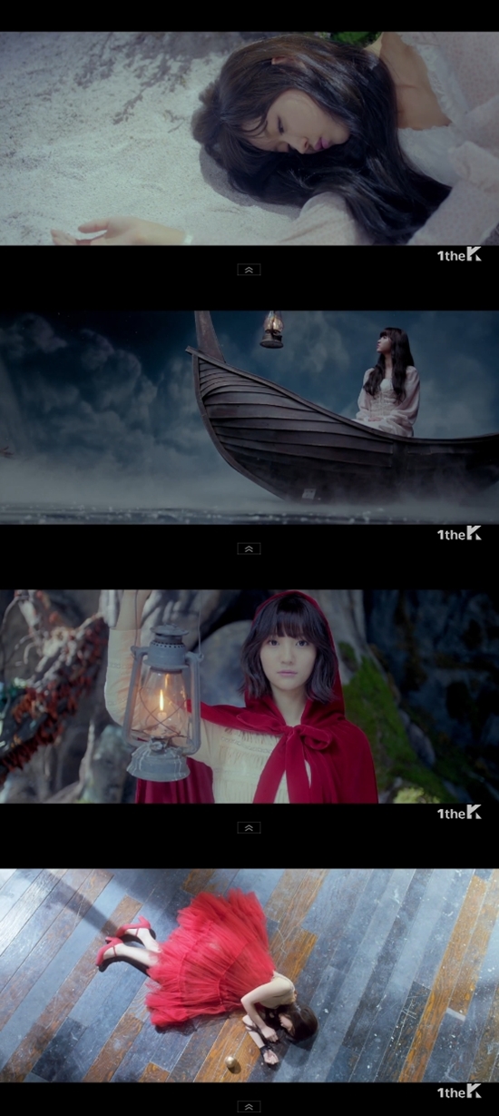 오마이걸의 신곡 '클로저'는 신비하고 몽환적인 분위기의 곡이다. 오마이걸은 차별화된 콘셉트로 승부수를 띄웠다. /오마이걸 '클로저' 뮤직비디오 캡처