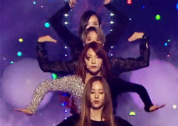 [RE:쇼음중] 컴백 f(x), '4walls'에 가둔 매력 "출구 없다"