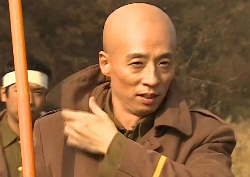 [무한도전 리뷰] '산둥 꼬마' 유재석, 깜짝 민 머리 변신했다 "충격적 비주얼"