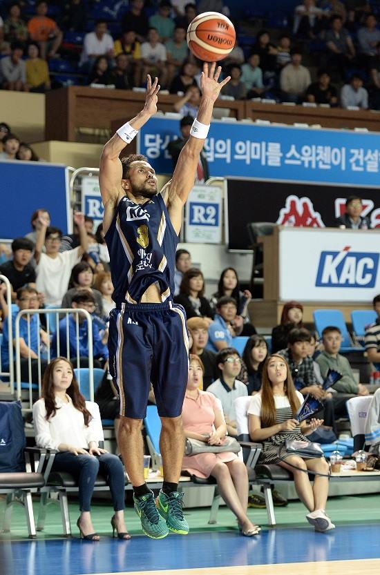 [KBL] 전태풍이 끝냈다! KCC, 오리온 꺾고 10연승