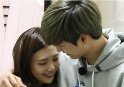 <우리 결혼했어요> “육성재 눈빛 뭐야 뭐야~?” 스킨십 레벨 UP!