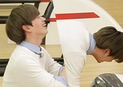 <우리 결혼했어요> '볼링대결' 육성재, 3단 절망or환희? 