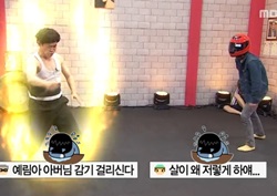 [마이 리틀 텔레비전 리뷰] 이경규, 쌍절곤 상황극에 야광쇼까지... 이소룡 빙의? 