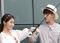 <우리 결혼했어요> 에릭남도 깜짝 놀란 솔라의 ‘낚시 실력’은? 