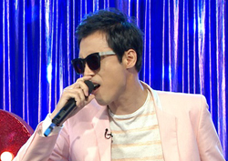 <라디오스타> 국민 약골 이윤석이 살아날 때! 열정의 ‘락앤롤’