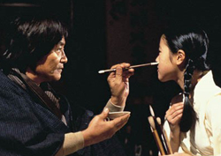 영화 <필로우 북> ‘붓으로 채워지는’ 몸의 대화