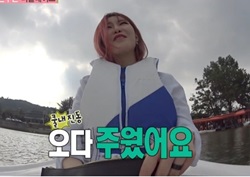 [우리 결혼했어요 리뷰] 예지, 남창희에 선물 건네며  "오다 주웠다"... '쿨내 진동' 