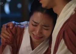 [옥중화 리뷰] 진세연, "관비 될 수도 있다" 최대 위기... 고수와 눈물의 포옹 '애틋'