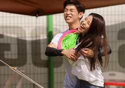 <우리 결혼했어요> 에릭남-솔라, ‘듀.제.멜’과 함께 나선 애견 데이트!