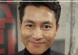 [스타팅] 셀카바보면 어떠하리~ 여심 저격킹 '배우 정우성'! <섹션TV>