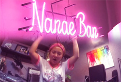 <나 혼자 산다> '오늘은 광란의 파티!' 박나래, 나래바 영업 시작!