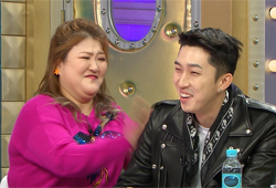 <라디오스타> '1은 설렜지?' 슬리피-이국주, 핑크빛 케미 요정들이네~