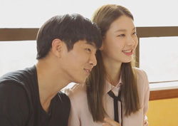 <우리 결혼했어요> 김진경, 시아버지 첫 만남! 조타와 '부산행' 탑승! 사투리 애교에 깜짝 선물까지! 