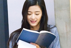 '미모는 거들 뿐' <푸른 바다의 전설> 전지현-이민호, 한파 녹인 연기 열정 포착!