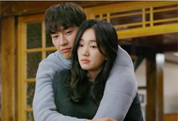 <우리 집에 사는 남자> 수애-김영광, 꼬인 족보 풀어내며 '연애 시작'
