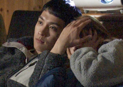 <우리 결혼했어요> 최태준-윤보미, 단 둘이 폐교에서 '묘한 분위기'!