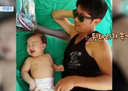 [섹션TV 연예통신 리뷰] 안재욱, 11개월 딸 공개!... 재치만점 사랑꾼 ‘눈길’