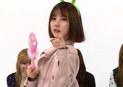 <주간아이돌> 여자친구 초통령 '샤윙'에 도전! '내가 제일 귀여워'