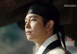 [역적: 백성을 훔친 도적 리뷰] “역사는 그리 사는 것이 아니야!” 윤균상, 장수 대신 거상이 되다!