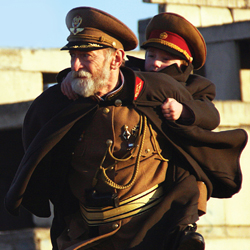 <어느 독재자> 각계각층을 넘나드는 단체관람 문의 쇄도! | 기사상세 ...