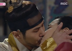 [섹션TV 연예통신 리뷰] 이하늬, <역적> 김지석과의 키스신 화제!