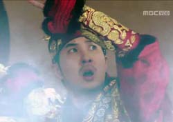 [역적: 백성을 훔친 도적 리뷰] “가자, 못난 임금 혼내주러!” 김지석 응징에 나선 윤균상! 