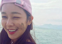 <주먹쥐고 뱃고동> 경수진, 촬영 현장 공개 '통통 튀는 존재감'