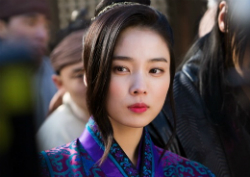 <군주> 윤소희, 롤로코스터 눈빛 11종 세트! 리얼한 동공연기!