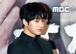 [포토] <군주> 엘(김명수), '다소곳한 포즈'