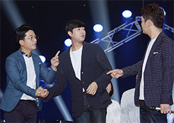 [B하인드] <개그콘서트> "여러분들을 제대로 웃겨드리겠습니다"