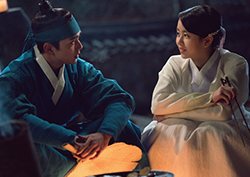 <군주> 유승호-김소현, 꿀 떨어지는 '장작불 데이트' 