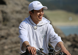 <섬총사> 정용화, 이승기와의 평행이론 = 똘똘해 보이지만 허당이라는!