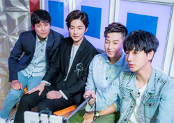 [포토로 미리보는 라디오스타] 누가 서브랬죠? '비주얼부터 빛나'