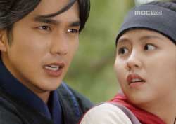 [군주 리뷰] ‘첫사랑’ 유승호♡김소현 재회··· 윤소희, 깊어가는 ‘외사랑’