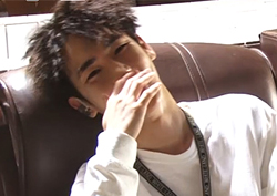 여기는 촬영현장! <파수꾼> 샤이니 키, '애교돌의 쉬는 시간!'