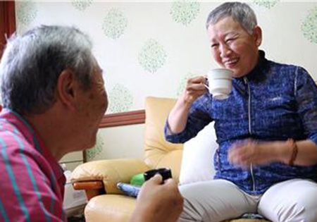 <리얼스토리 눈> 아기가 된 치매 아내를 돌보는 남편, 노부부의 병상일기