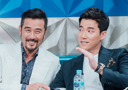 [포토로 미리보는 라디오스타] 존재감 만렙! '라스, 떨고 있냐'