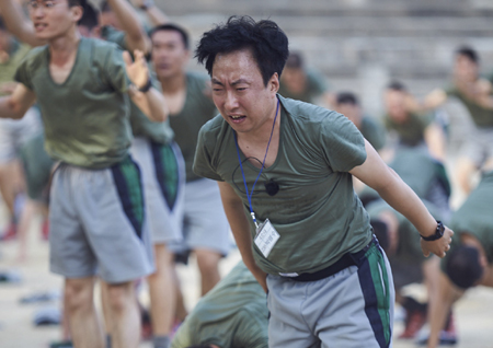 <무한도전> '구멍' 박명수의 활약은 계속된다! 화생방-사격훈련 비하인드 공개!